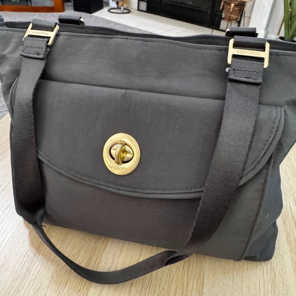 Baggallini Women's Gray Gold Hardware Nylon Med-Size Shoulder Bag Travel Tote - Picture 10 of 11